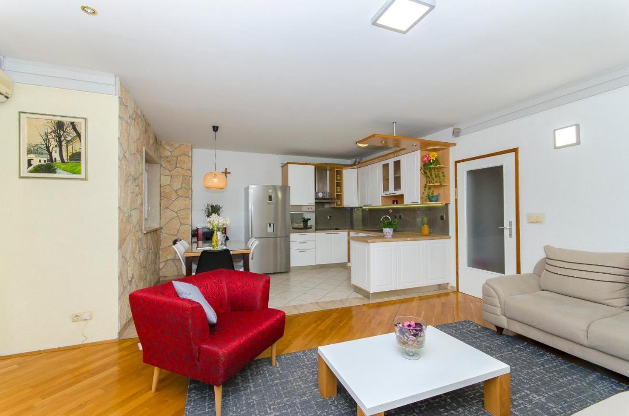 Apartamento Fima Centar Stobreč Split Exterior foto